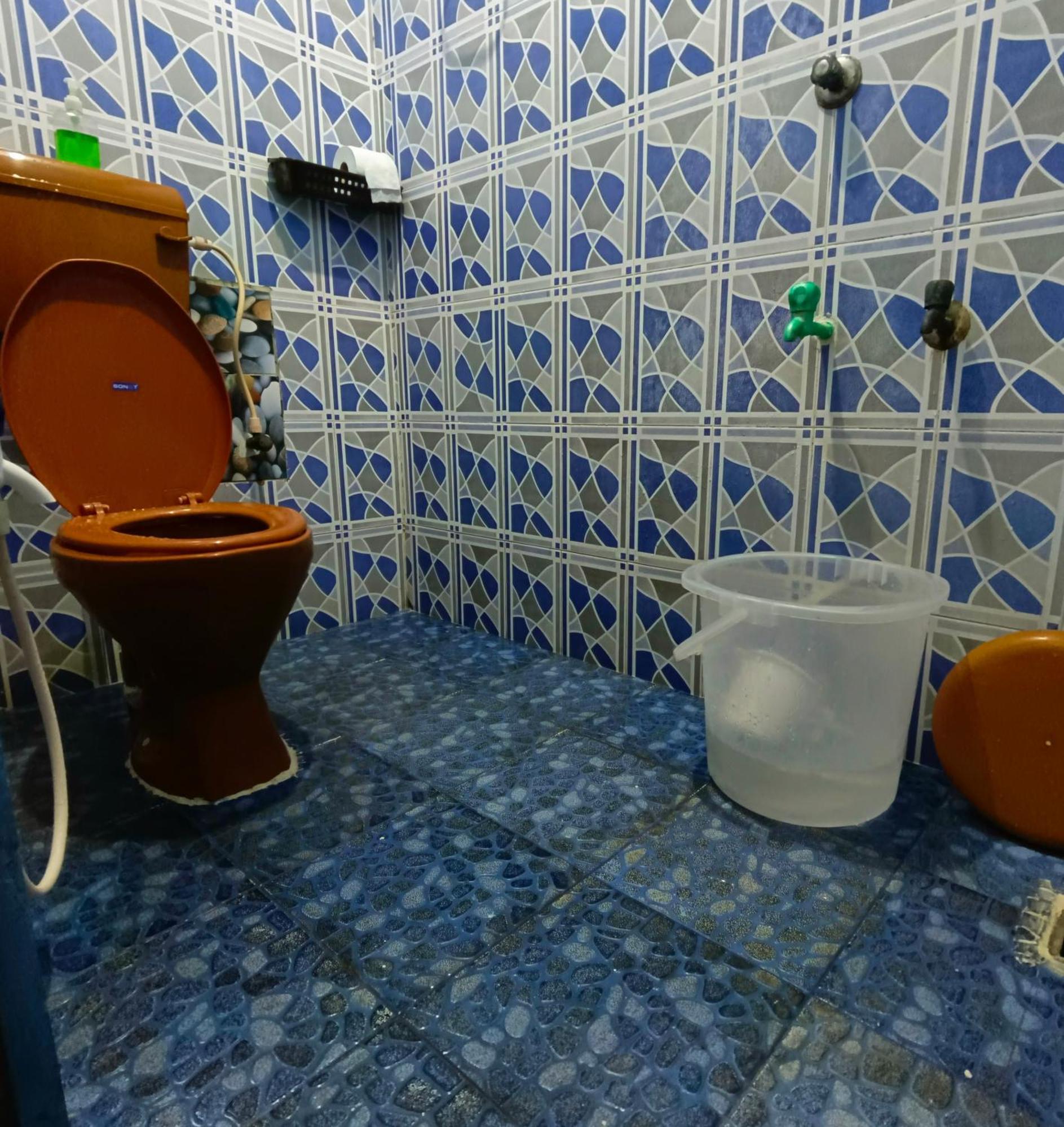 Blue Waves Homestay Puducherry Eksteriør billede