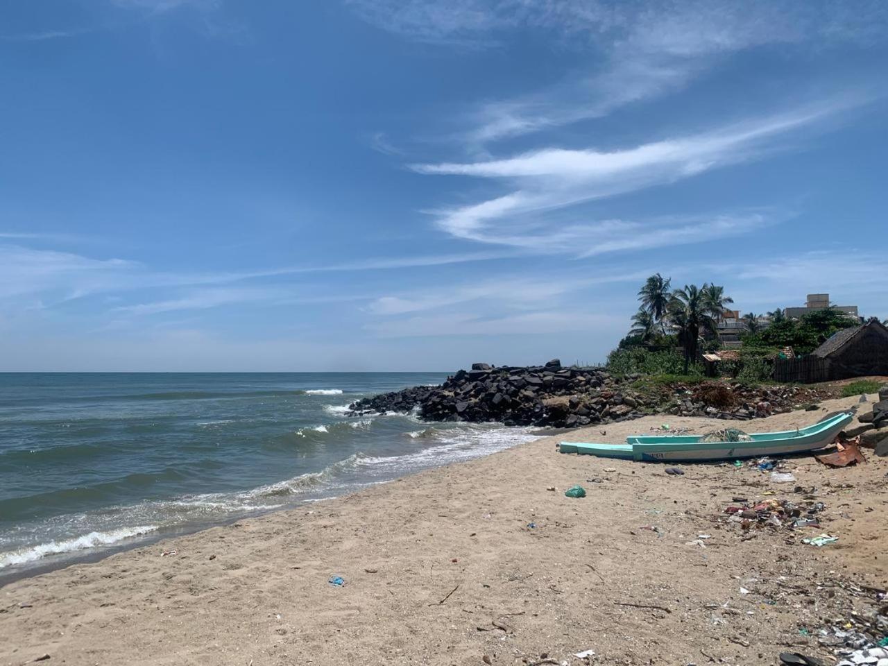 Blue Waves Homestay Puducherry Eksteriør billede